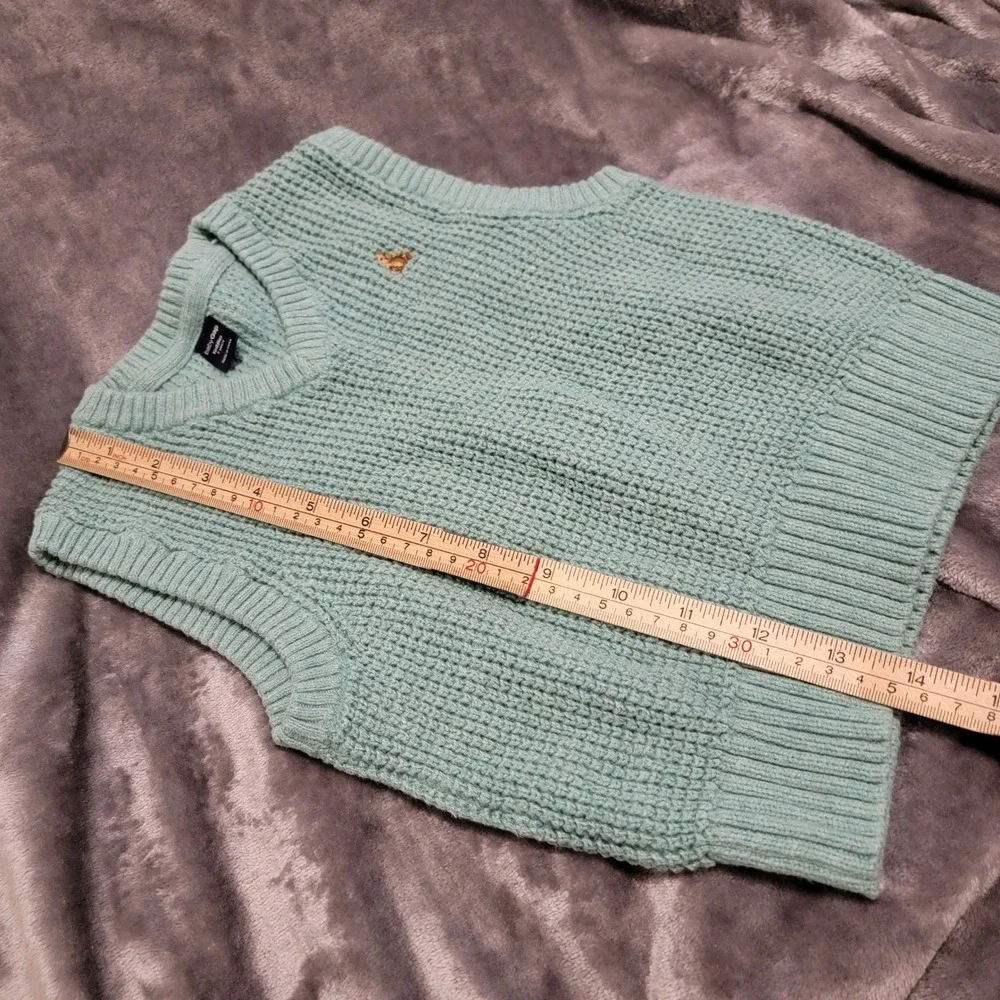 Baby Gap Sweater Vest Toddler 2Y Green Excellent Waffle Knit Bear Logo V-Neck